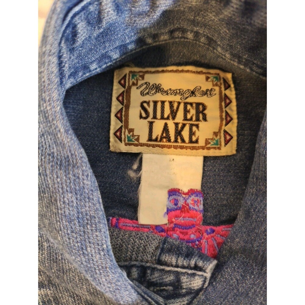 VTG Wrangler Silver Lake Denim Western Totem Pole‎ Embroidered Shirt Size Medium - Picture 3 of 8